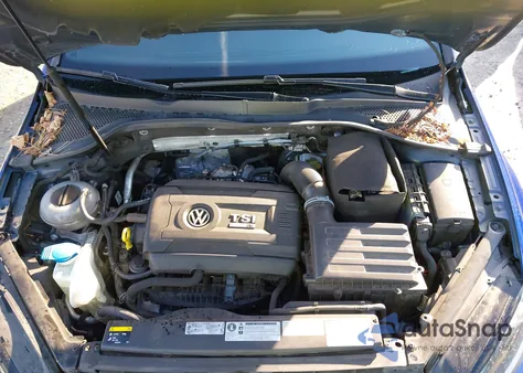 2017 Volkswagen Golf R 4-Door W/Dcc Navigation z USA, uszkodzony, nr VIN WVWVF7AUXHW076266